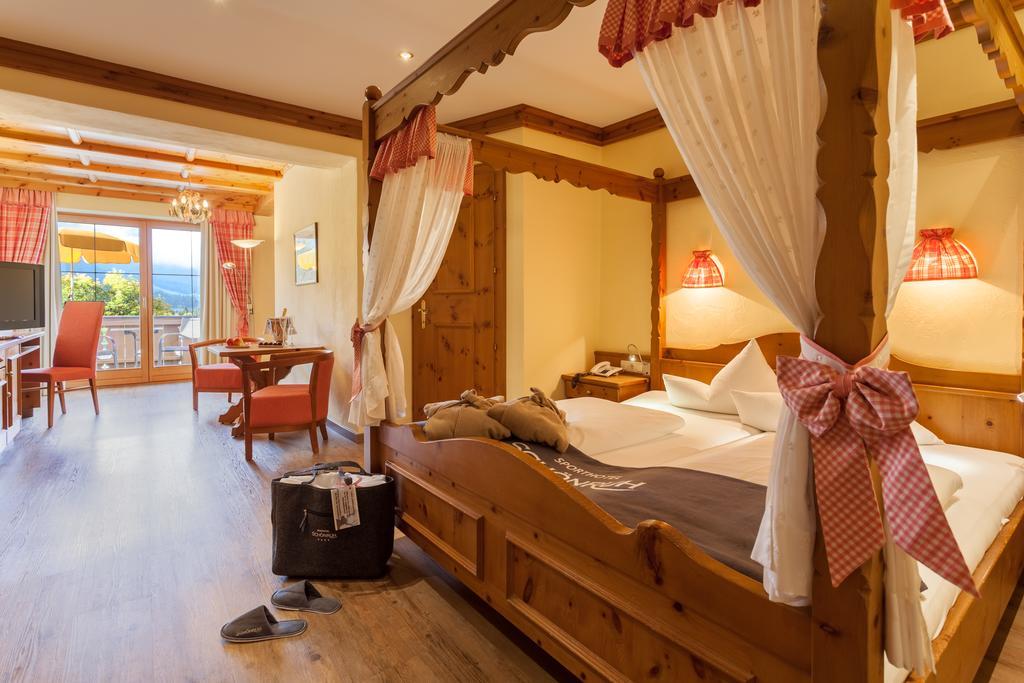 Sporthotel Schoenruh Ehrwald Exterior photo